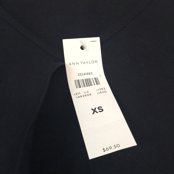Ann Taylor Navy Linen Open Back Top - Picture 3 of 3